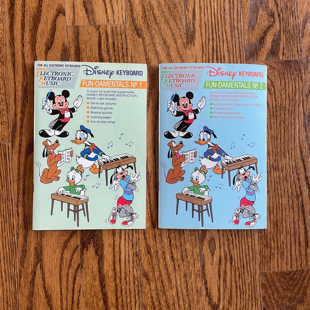 Disney Fun-damentals Keyboard Books with Colorful Characters